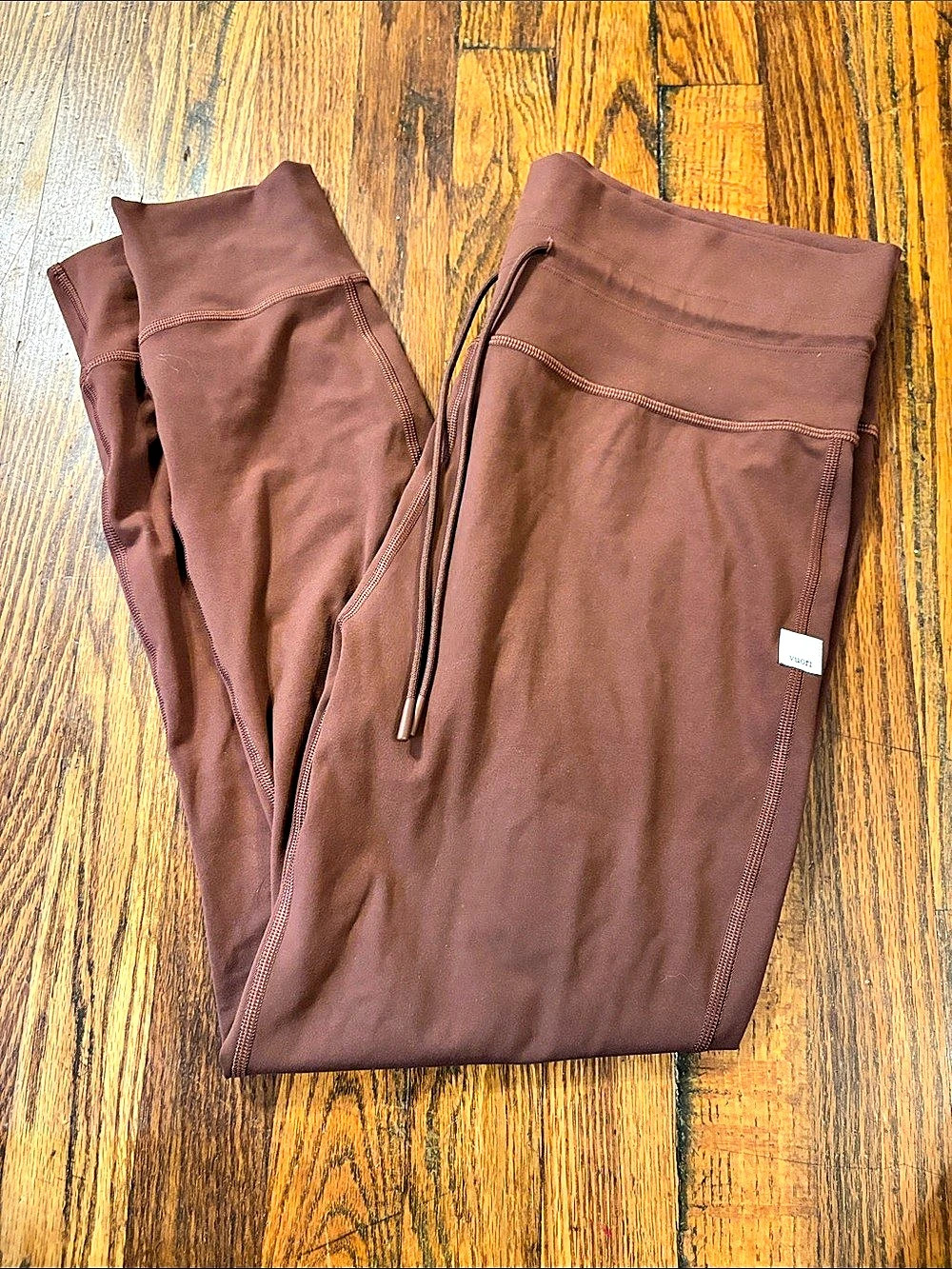 🎉NWOT! Vuori Performance Jogger Brown Leggings XL